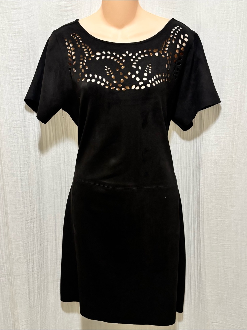 Sanctuary Women’s Black Solid Round Neck Cut-Out Short Sleeve faux suede dress